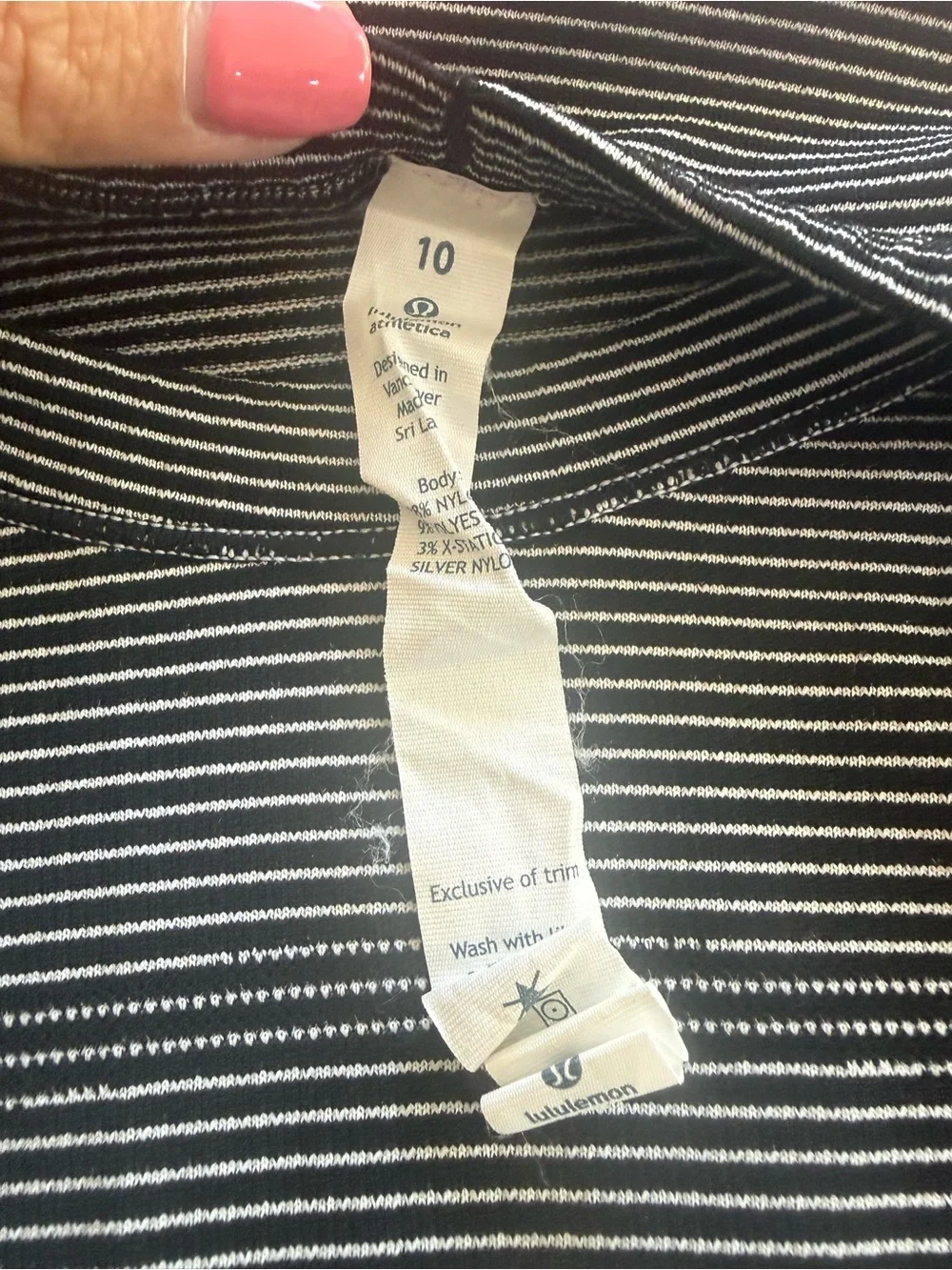 Lululemon Swiftly Tech Long Sleeve Black White Stripe Size 10 Thumbholes